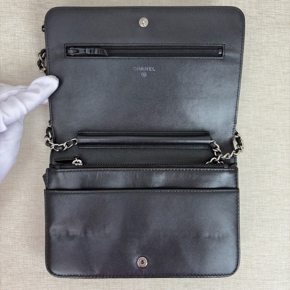 SOLD - CHANEL Wallet on Chain – Black Calfskin, Series 21 (Color Changed) - Picture 9 of 16